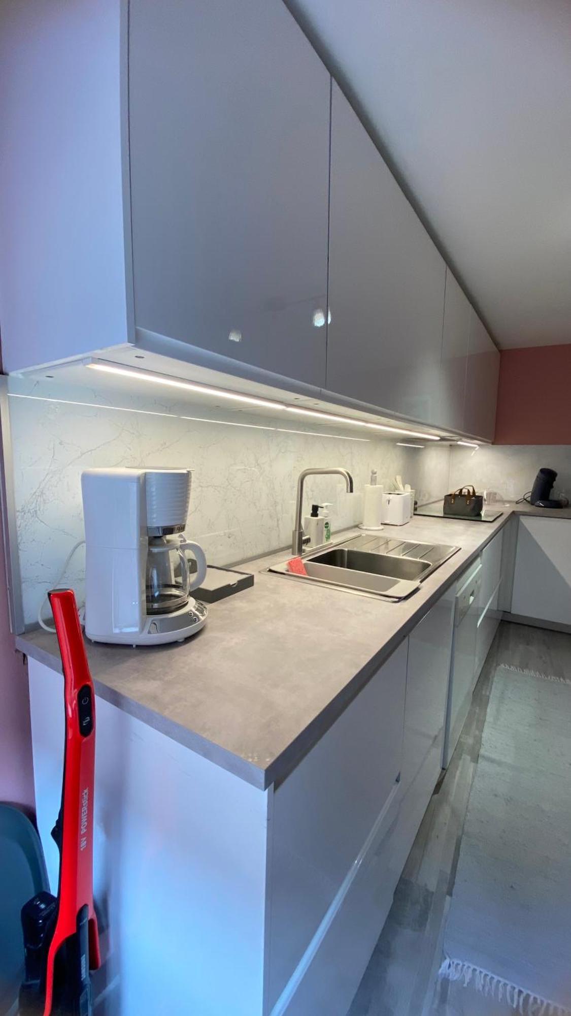 Next2Airport - Appartement House Of Lions Ransart Ngoại thất bức ảnh